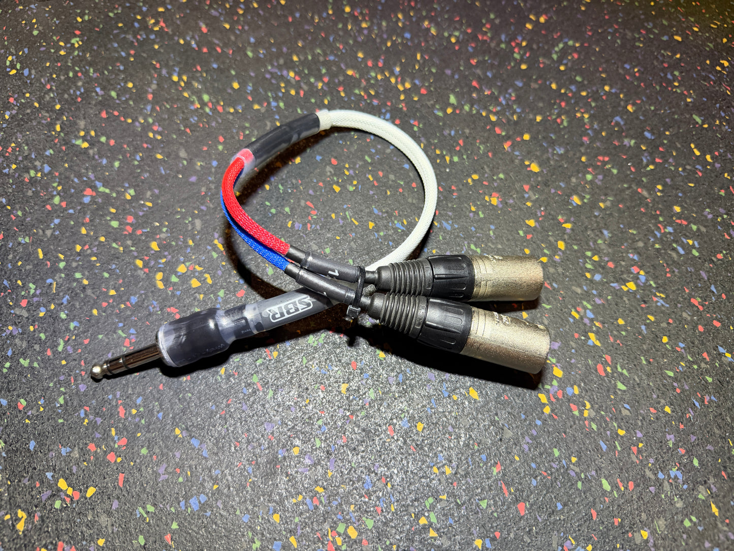 PA1U/PA12 Headphone Out Splitter Cable