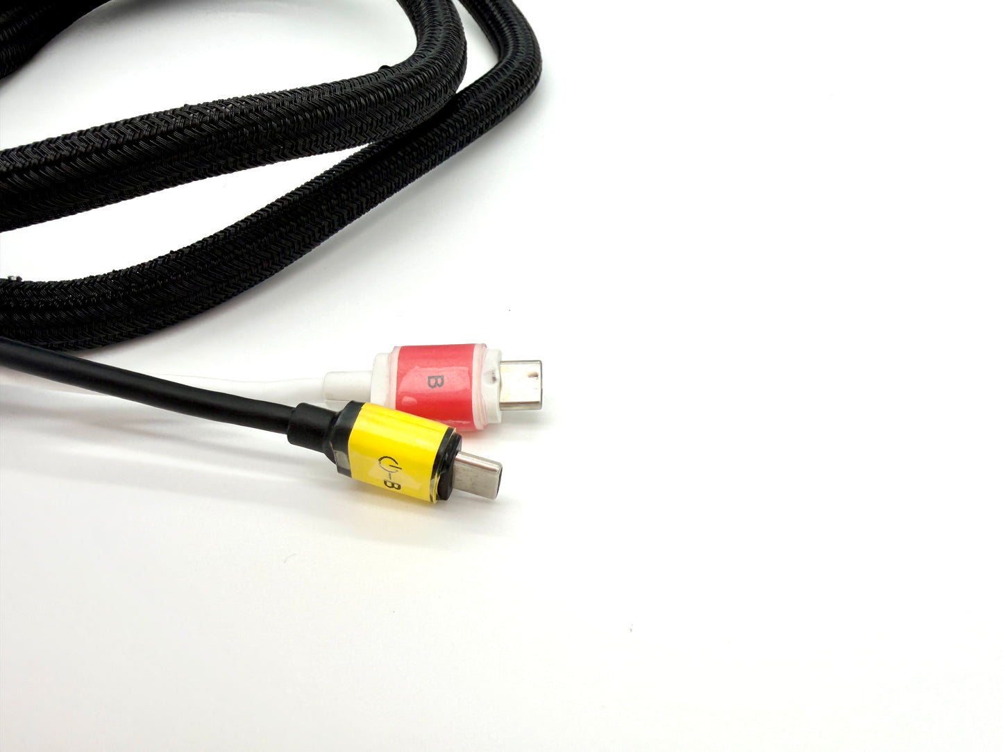 USB-C Cable looms